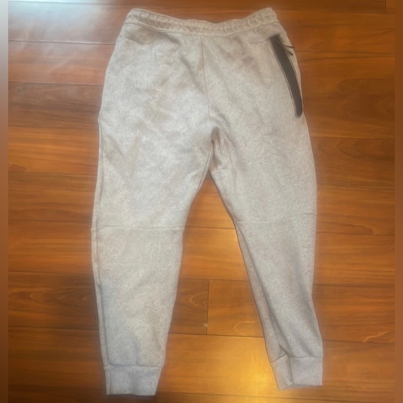 Nike tech fleece pants - Picture 2 of 3